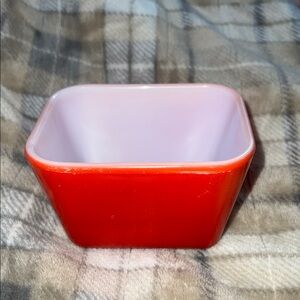 Vintage orange Pyrex Container